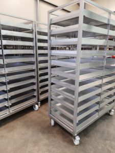 Chariot en inox avec plateau en aluminium alimentaire