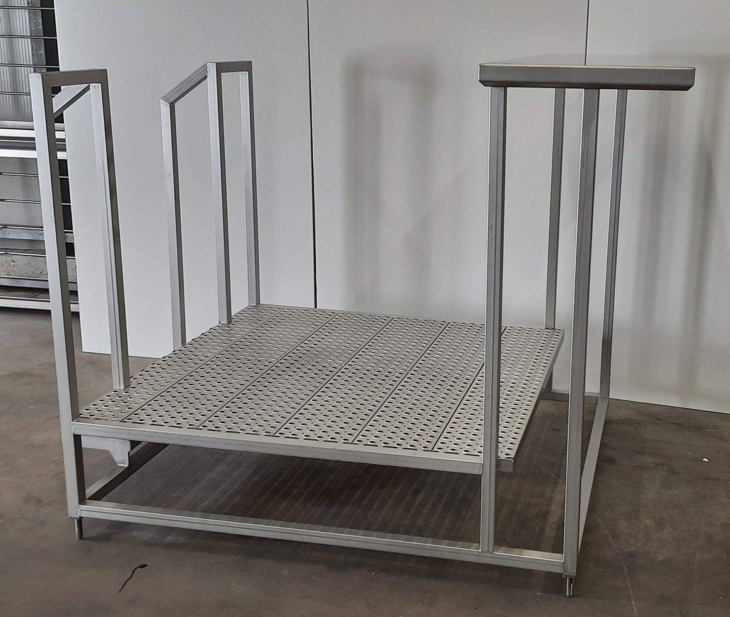 Plateforme en inox
